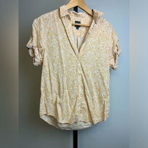 GAP short sleeve button up blouse